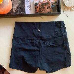 Lululemon spandex shorts
